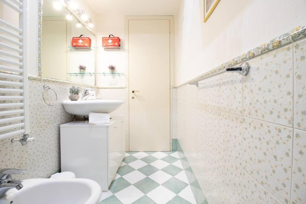 50 Metri Duomo Di Lucca Self Check-In E Wi-Fi Apartment Exterior photo